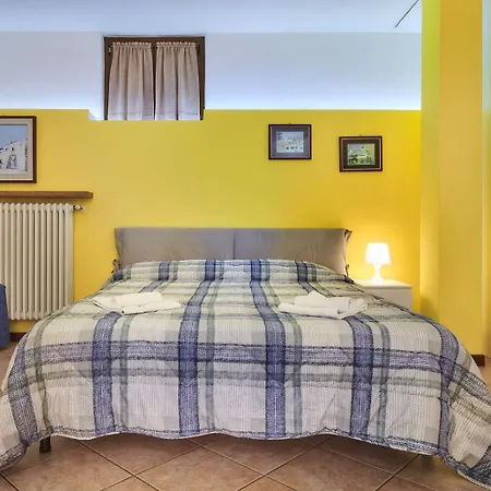 B&b-foresteria Casa Della Musica Oda ve Kahvaltı 4*