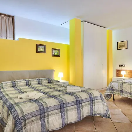 Bed & Breakfast B&b-foresteria Casa Della Musica 3*